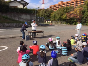 20171116滝小ヘルメット効果実験